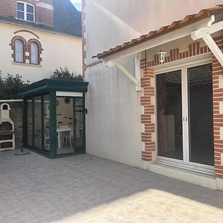Maison Familiale Pmr, 100m Plage, 4 Ch, 9 Pers, Cour, Proche Centre, - Fr-1-612-128 *